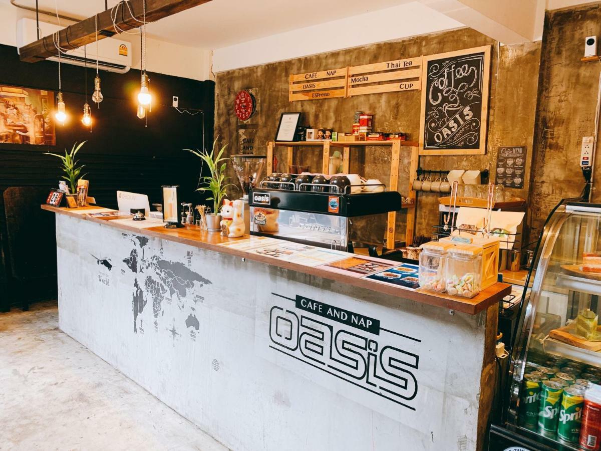 Хостел Oasis Cafe And Nap Бангкок Экстерьер фото